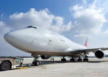 Air Incheon Asiana 747-400BDSF