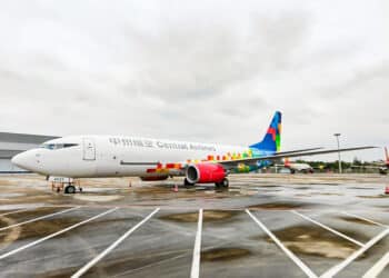 Central Airlines 737-800BCF
