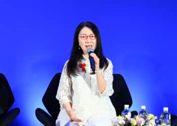 Pacific Air Holdings Vivian Lau